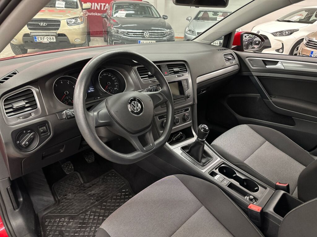 Volkswagen Golf 2014 Punainen