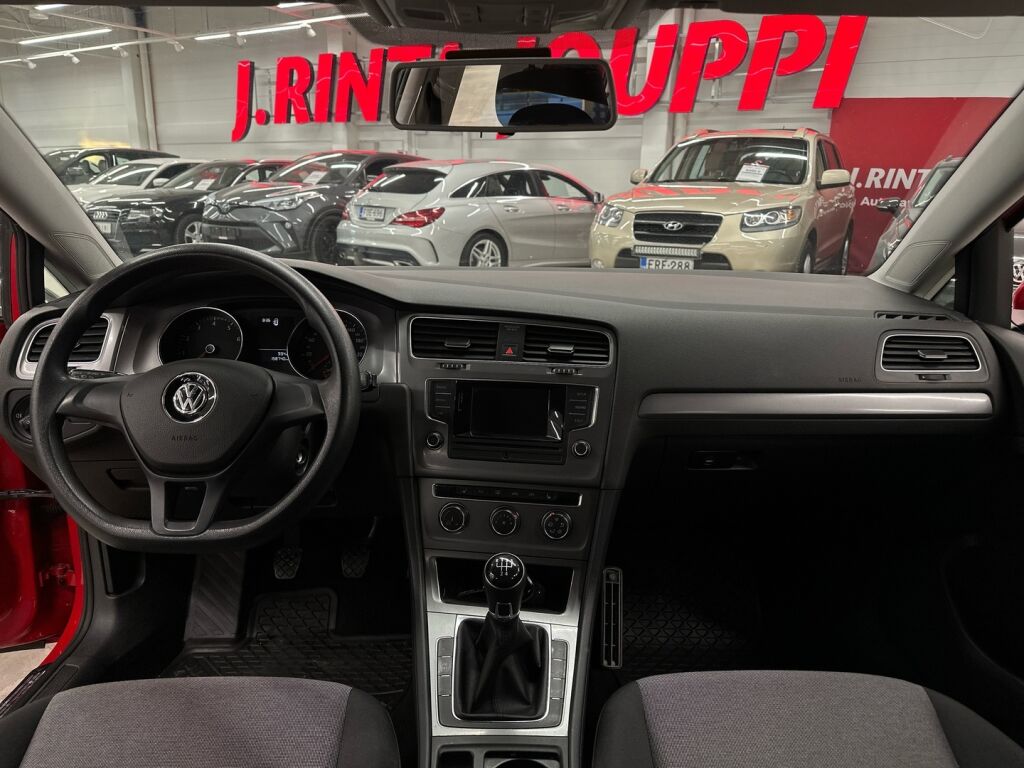 Volkswagen Golf 2014 Punainen