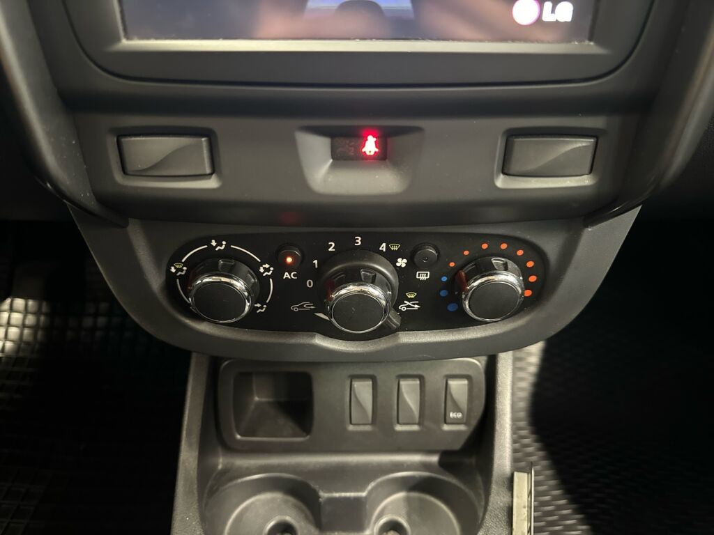 Dacia Duster 2014 Vihreä