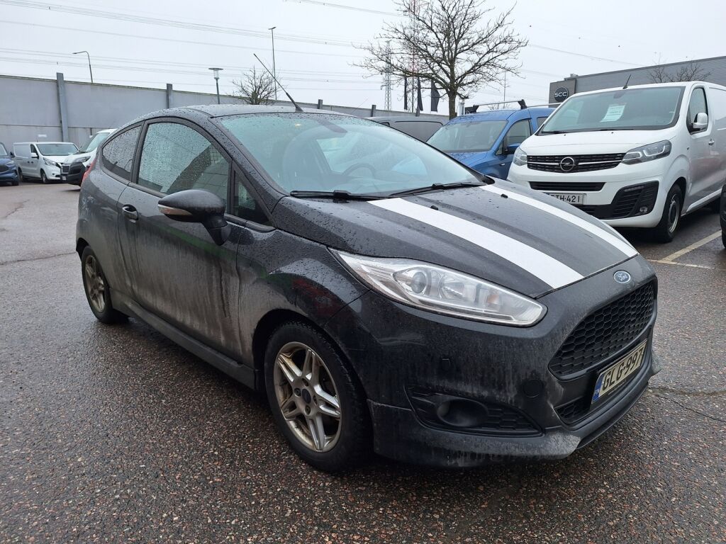 Ford Fiesta Van 2014 Musta