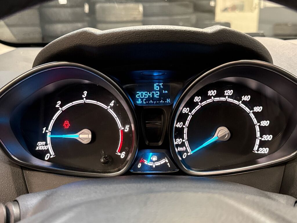 Ford Fiesta Van 2014 Musta