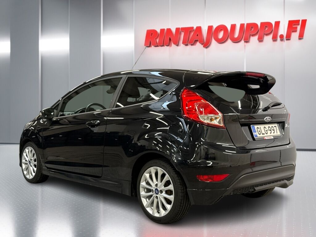 Ford Fiesta Van 2014 Musta