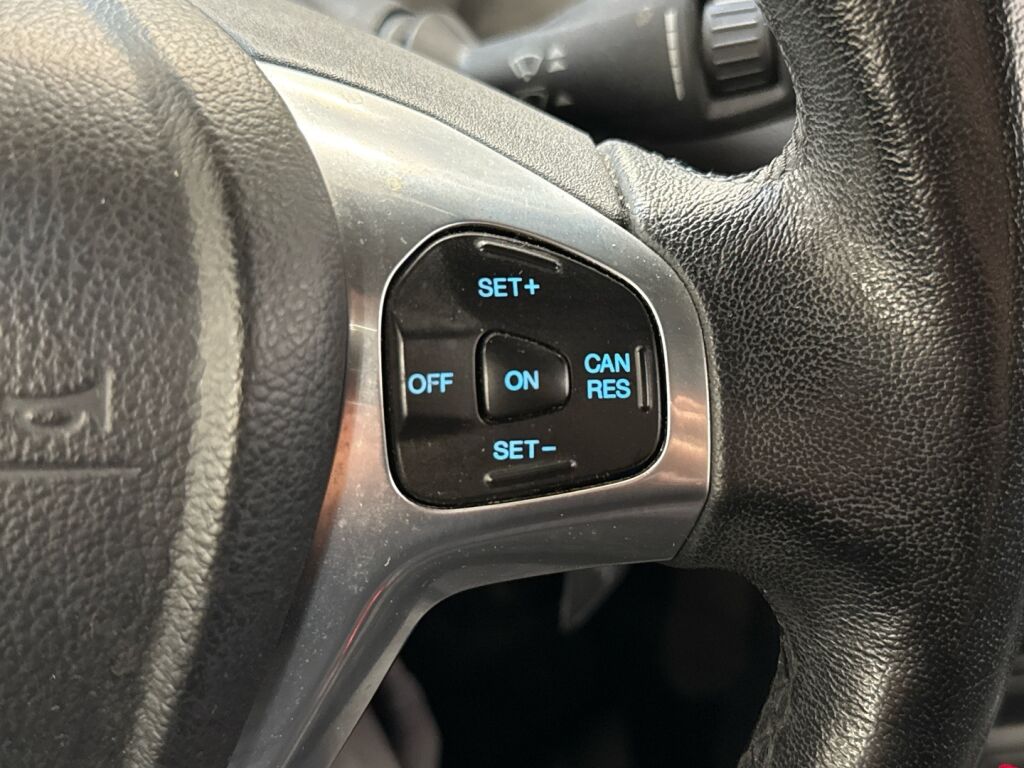 Ford Fiesta Van 2014 Musta