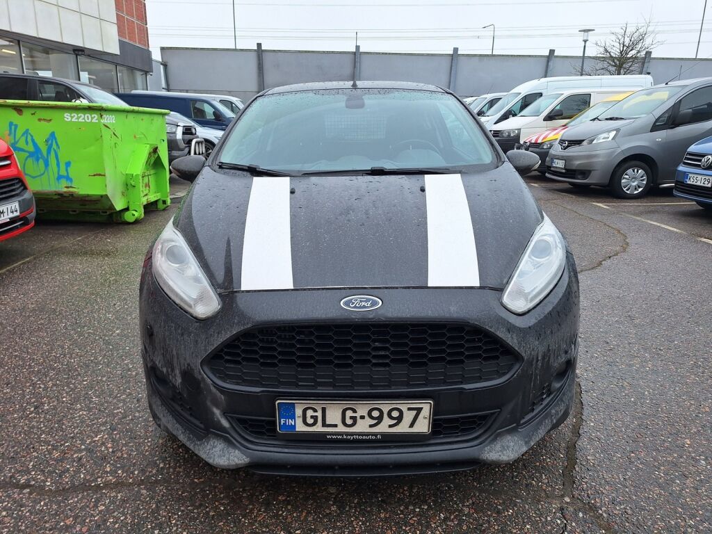 Ford Fiesta Van 2014 Musta