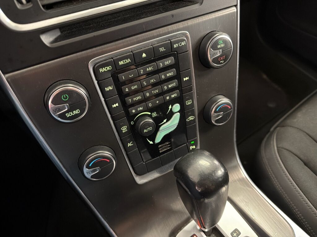 Volvo V60 2011 Harmaa