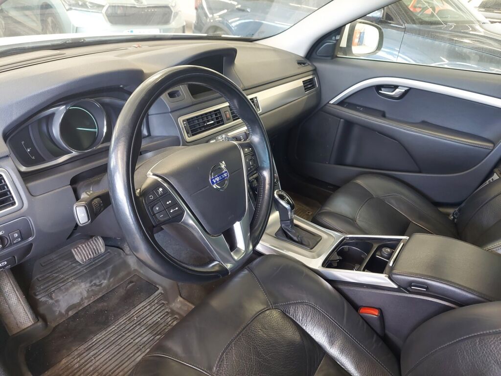 Volvo V70 2014 Valkoinen