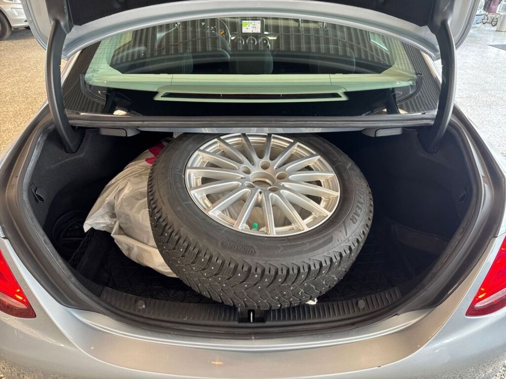 Mercedes-Benz C 2014 Harmaa