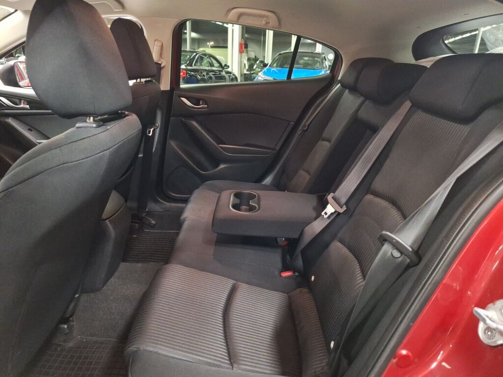 Mazda Mazda3 2014 Punainen