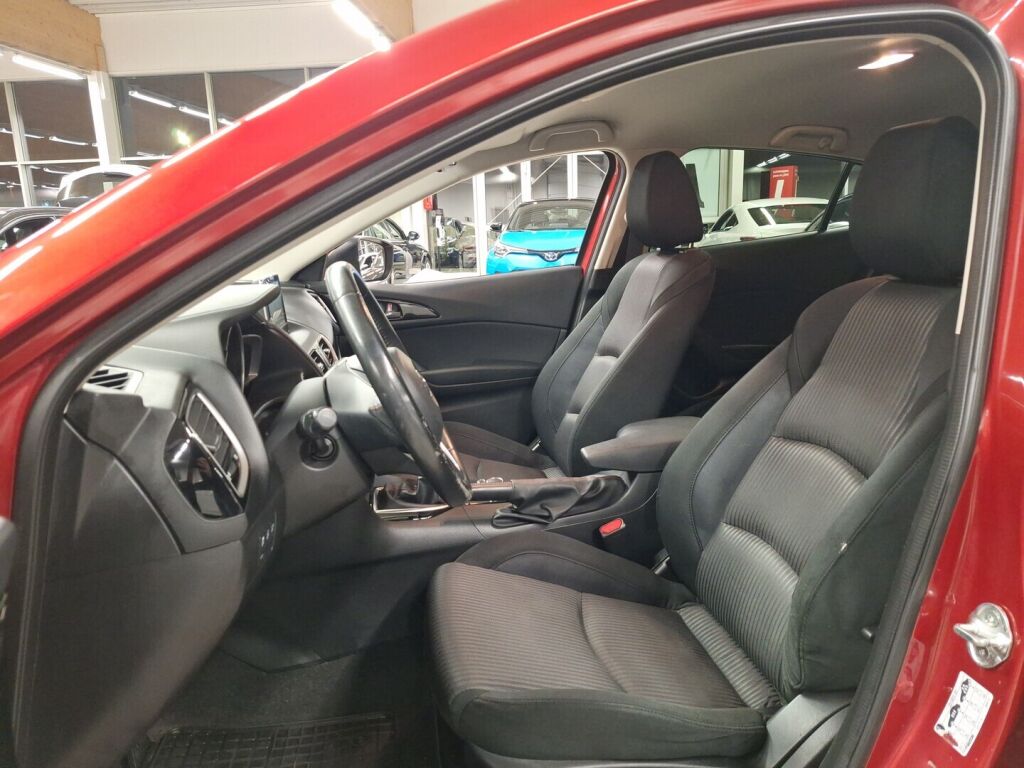 Mazda Mazda3 2014 Punainen