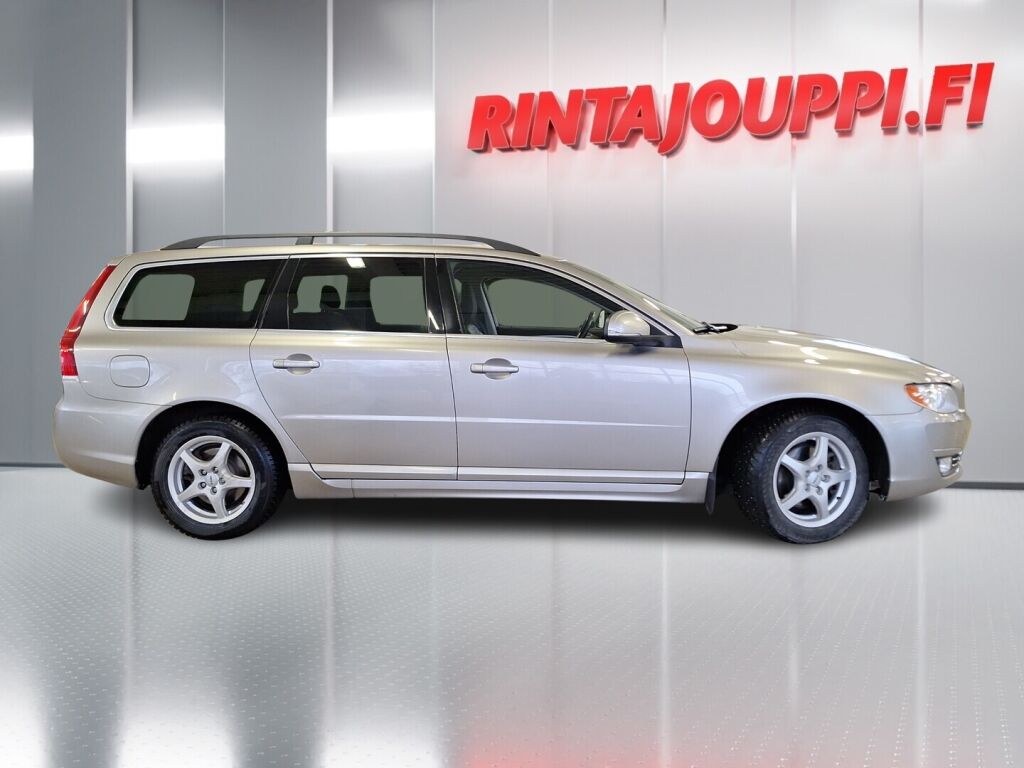Volvo V70 2014 Ruskea (beige)