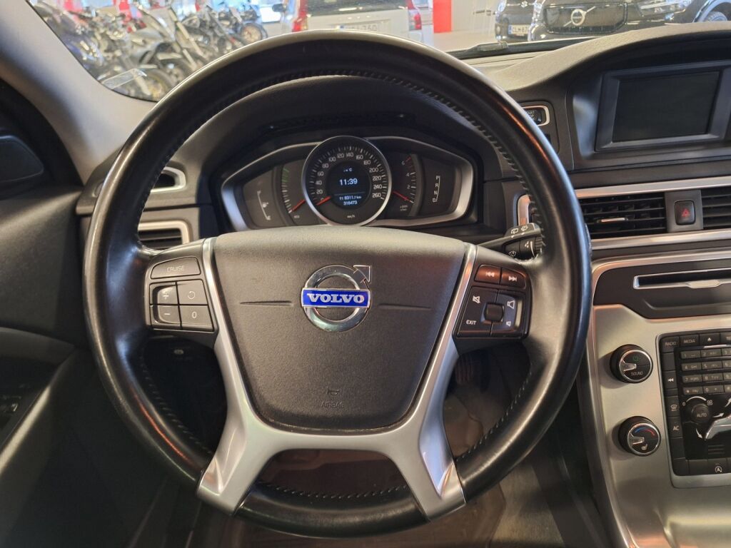 Volvo V70 2014 Ruskea (beige)