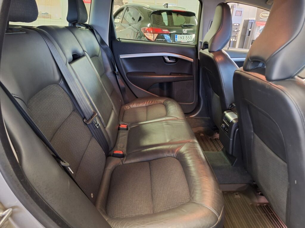 Volvo V70 2014 Ruskea (beige)