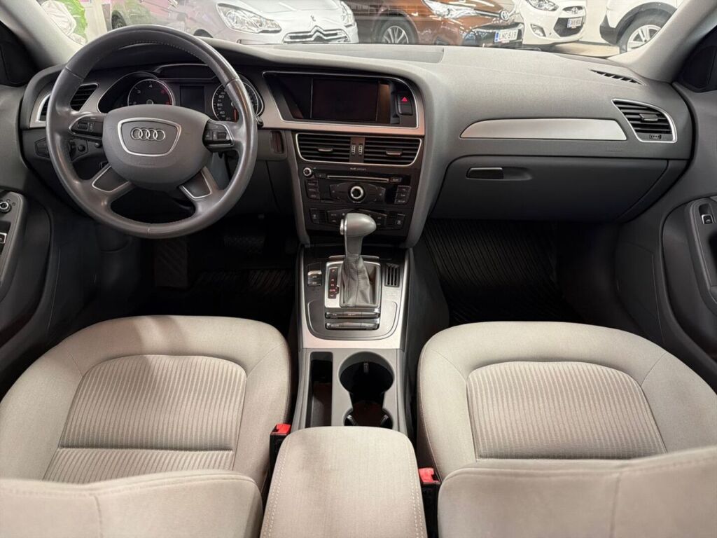Audi A4 2014 Musta