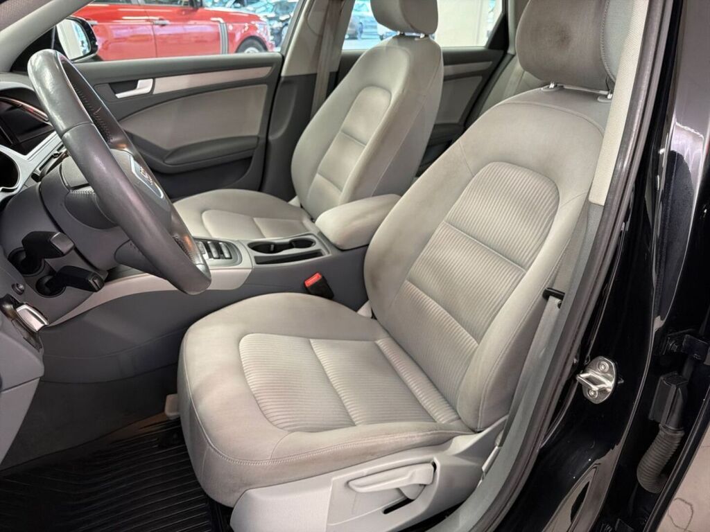 Audi A4 2014 Musta