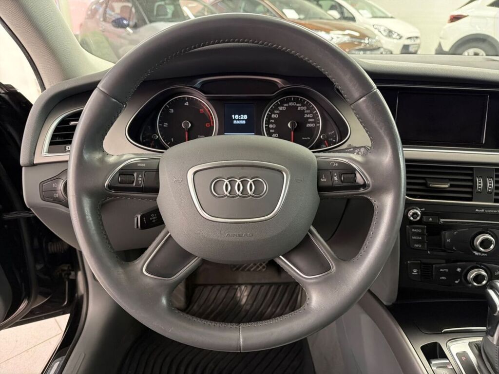 Audi A4 2014 Musta