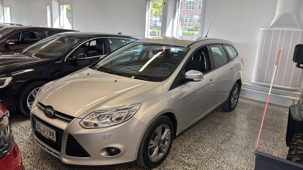 Ford Focus 2014 Harmaa
