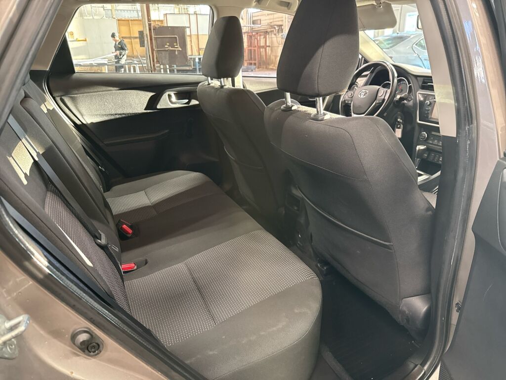 Toyota Auris 2014 Ruskea (beige)