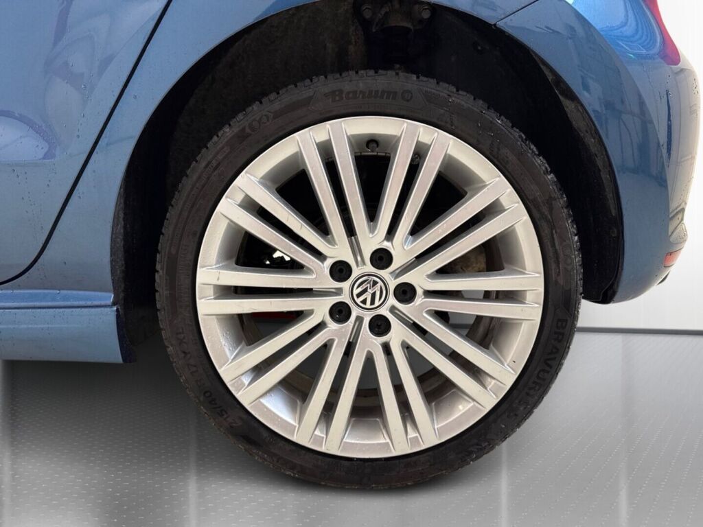 Volkswagen Polo 2015 Sininen