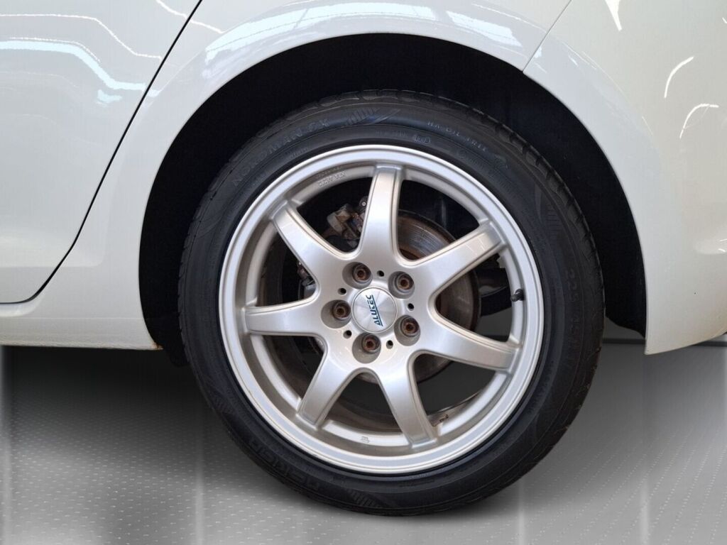 Volkswagen Golf 2015 Valkoinen