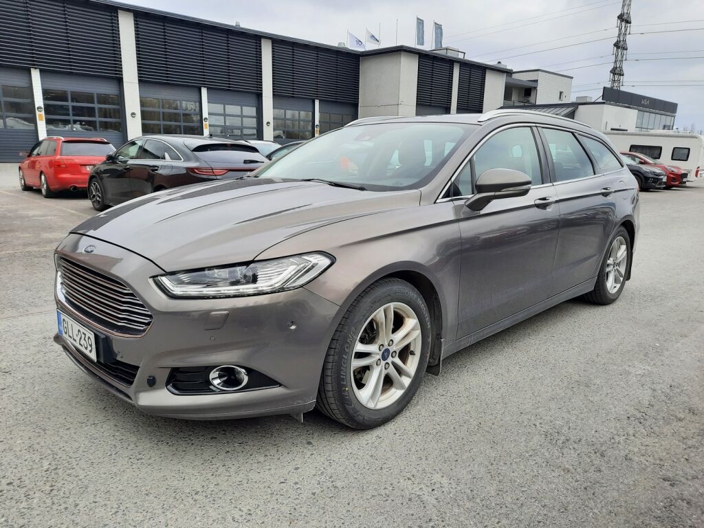 Ford Mondeo 2015 Ruskea (beige)