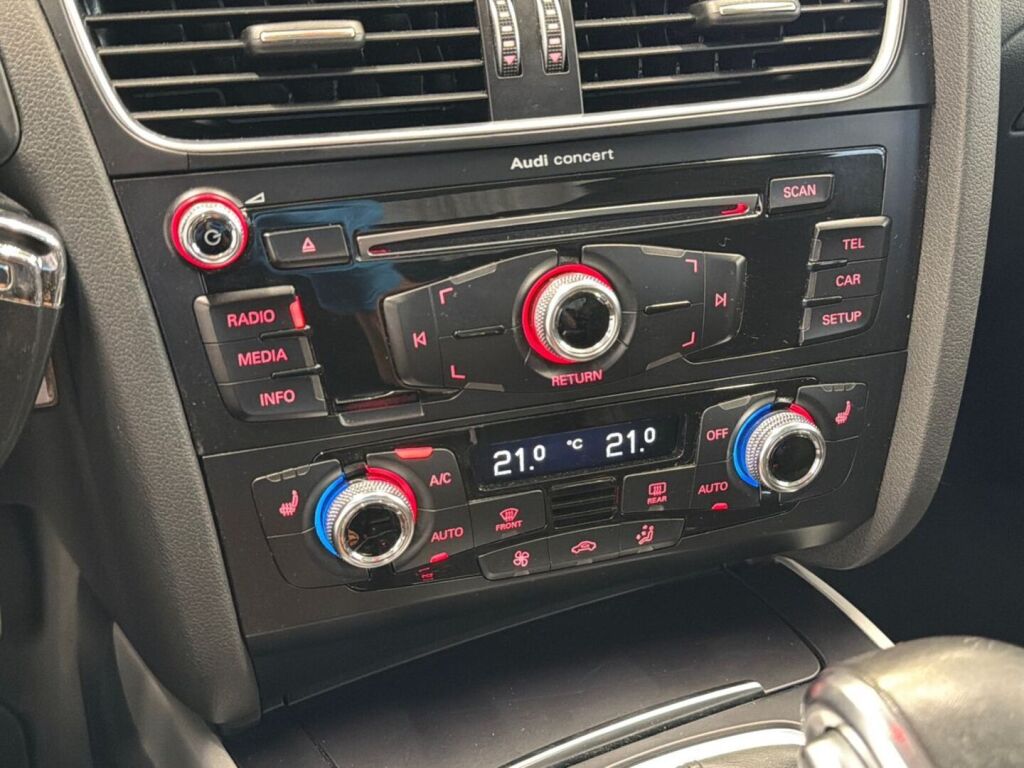 Audi A4 2015 Harmaa