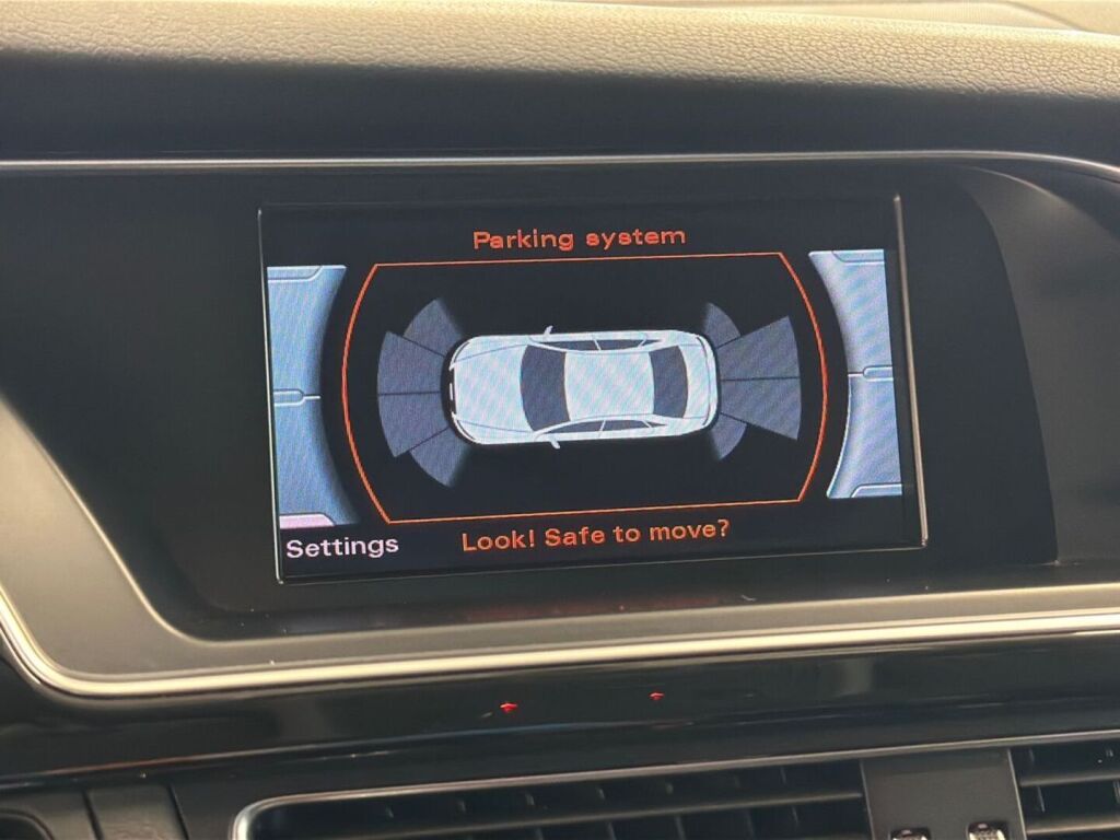 Audi A4 2015 Harmaa