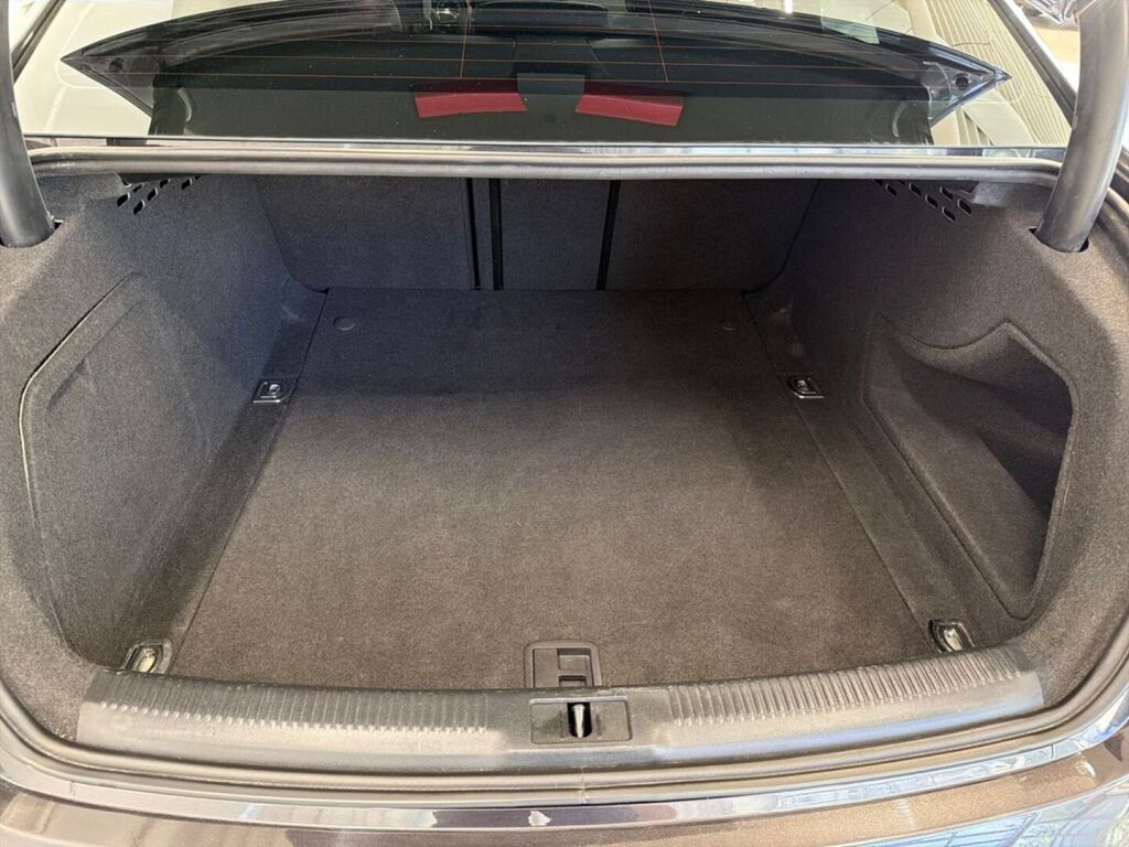 Audi A4 2015 Harmaa