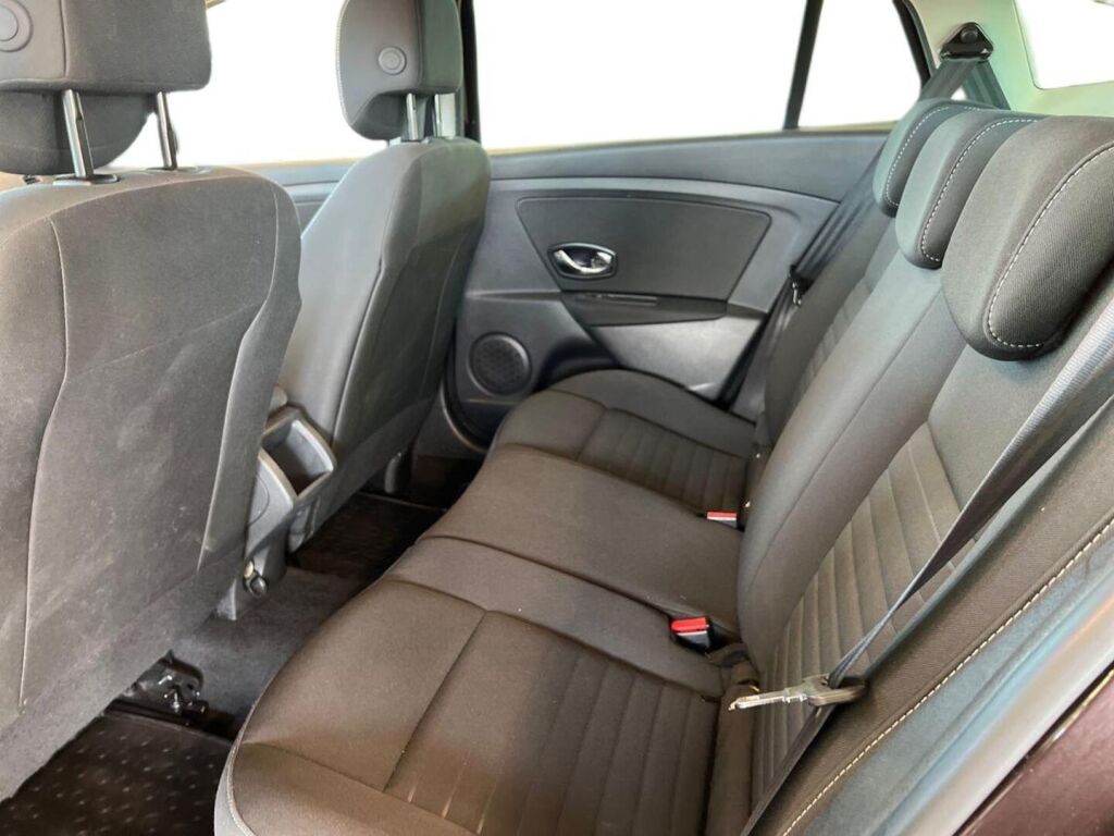 Renault Megane 2015 Ruskea (beige)