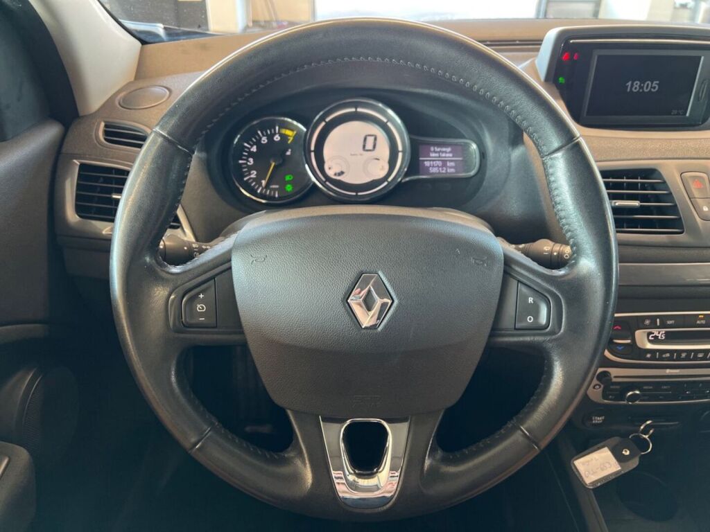 Renault Megane 2015 Ruskea (beige)