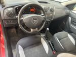 Dacia Sandero 2015 Punainen