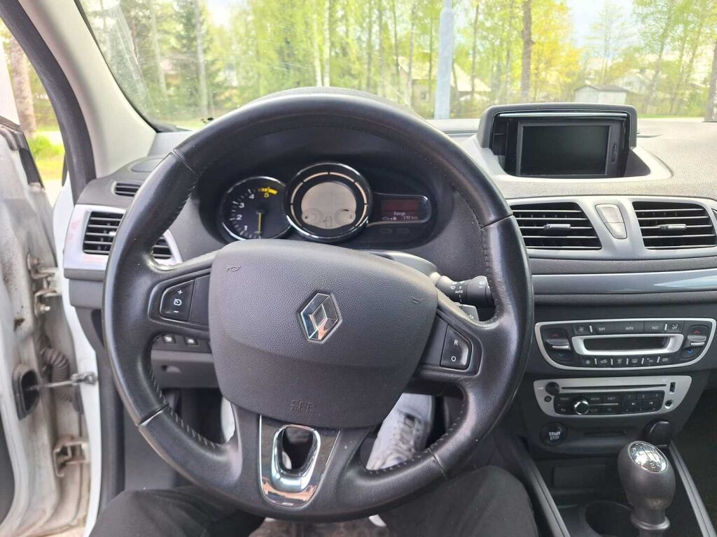 Renault Megane 2015 Valkoinen