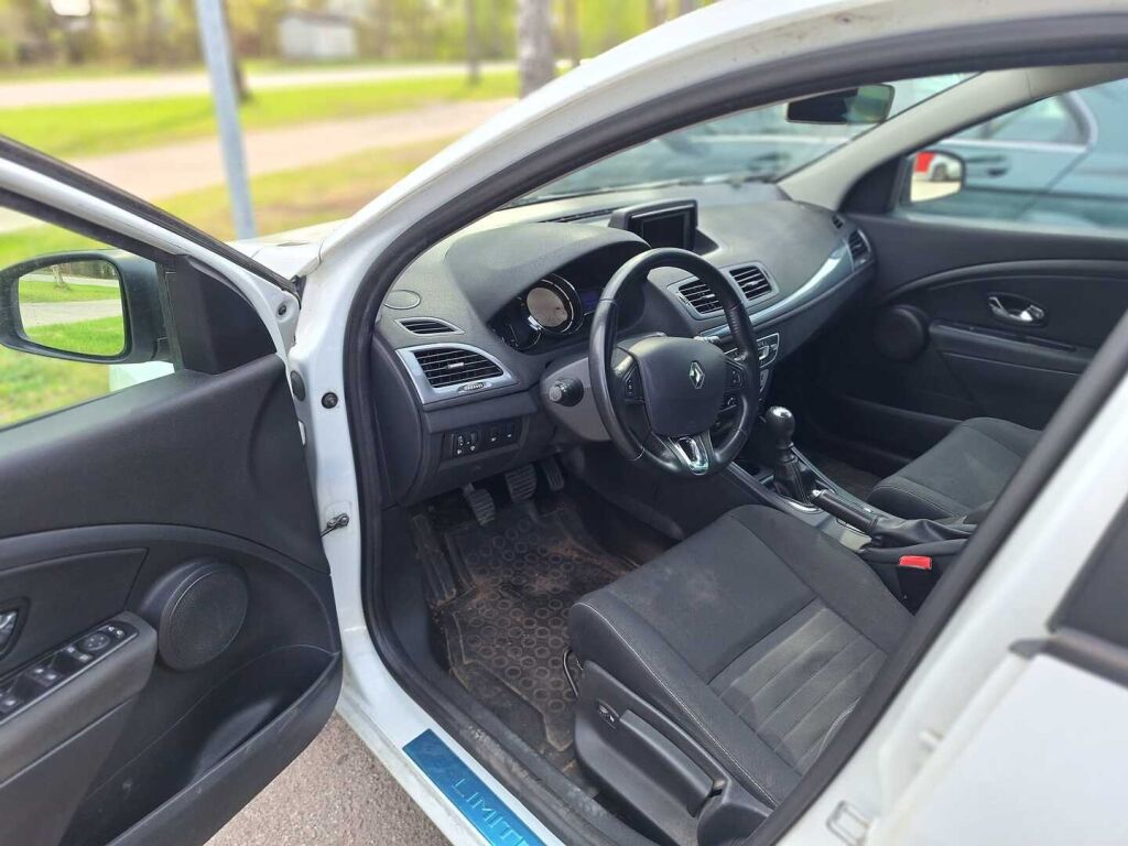 Renault Megane 2015 Valkoinen