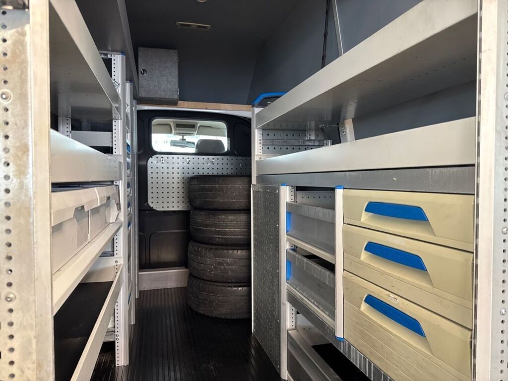 Volkswagen Transporter 2015 Valkoinen