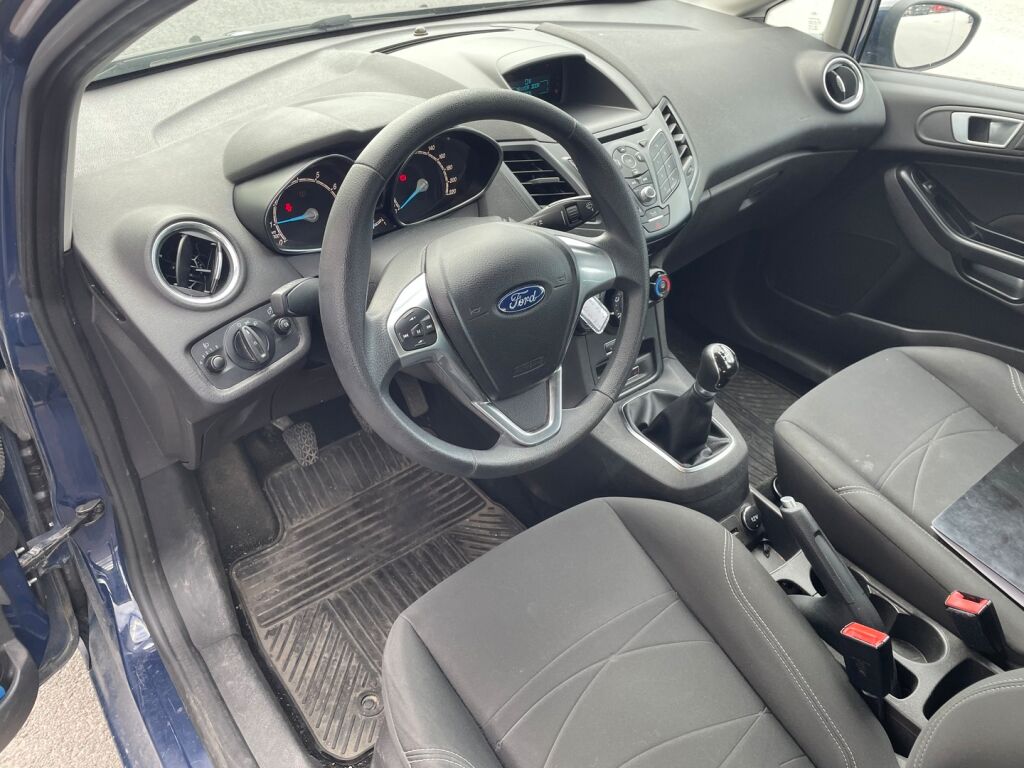 Ford Fiesta 2015 Sininen
