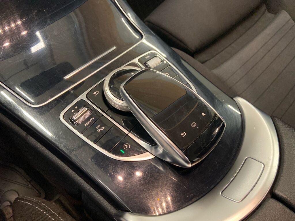 Mercedes-Benz C 2015 Harmaa