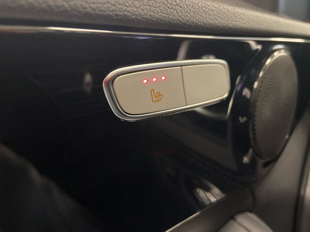 Mercedes-Benz C 2015 Harmaa