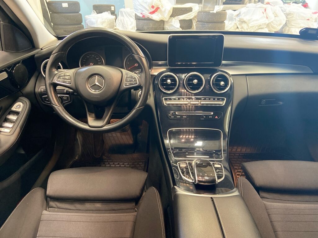 Mercedes-Benz C 2015 Harmaa