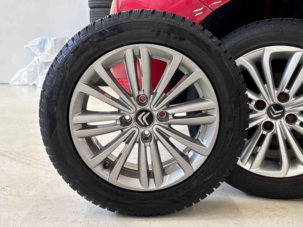 Citroen C4 2015 Punainen