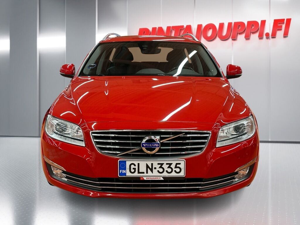 Volvo V70 2016 Punainen