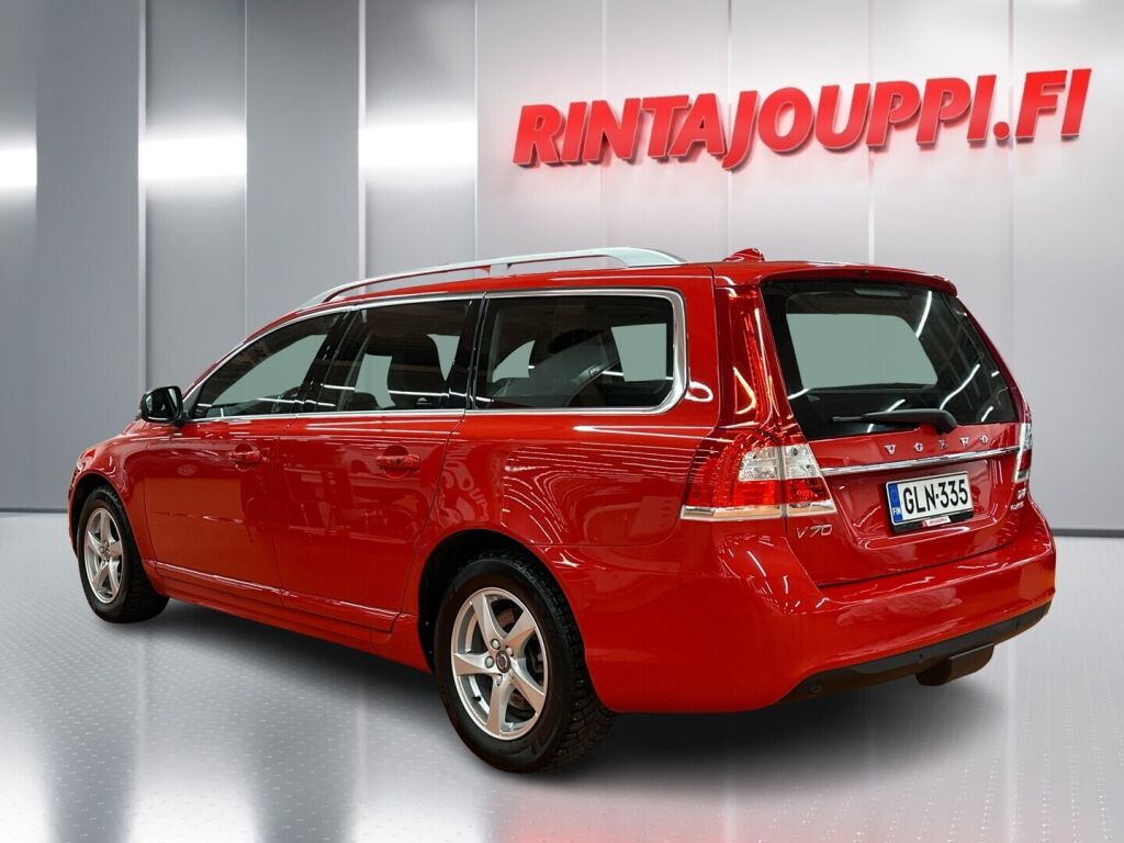 Volvo V70 2016 Punainen