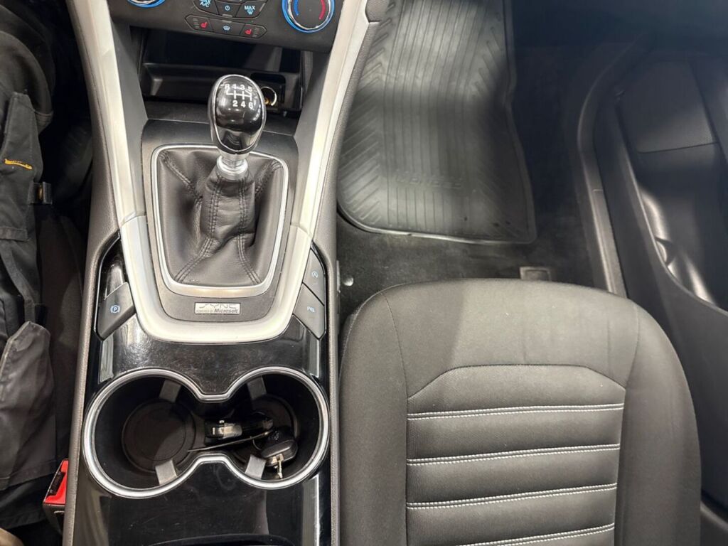 Ford Mondeo 2016 Harmaa