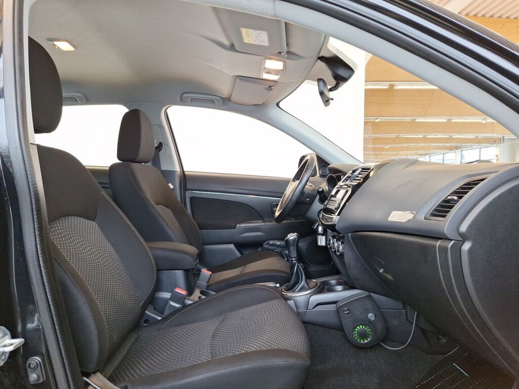 Mitsubishi ASX 2015 Musta