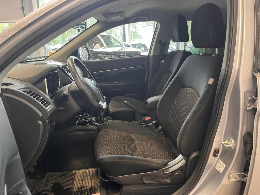 Mitsubishi ASX 2015 Harmaa