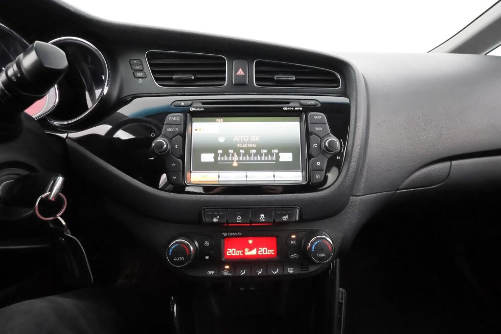 Kia Ceed 2015 Valkoinen