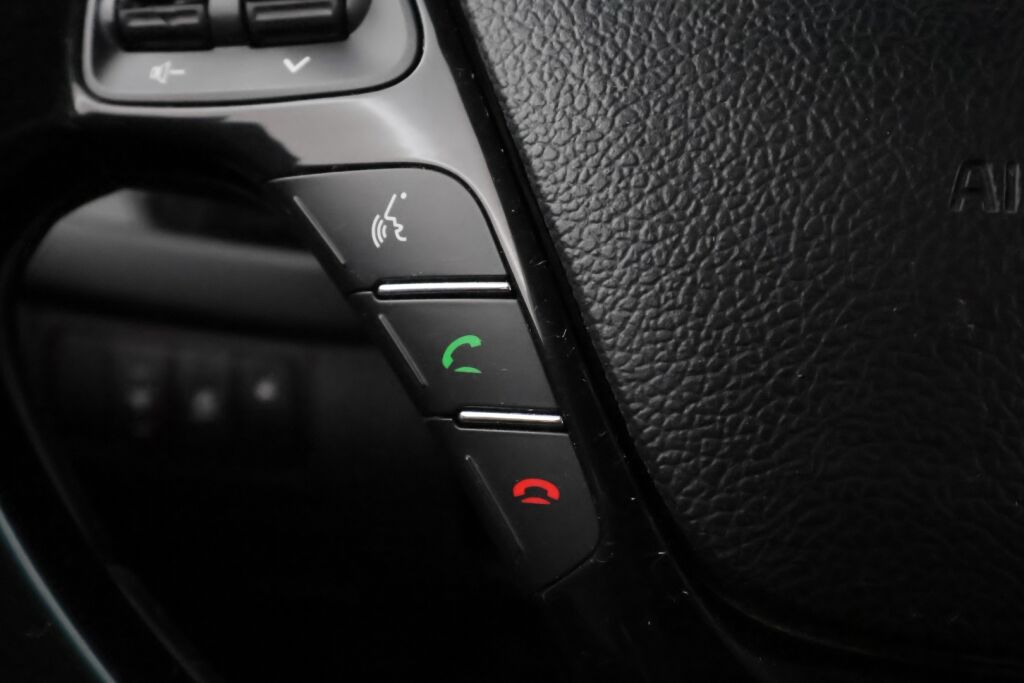 Kia Ceed 2015 Valkoinen