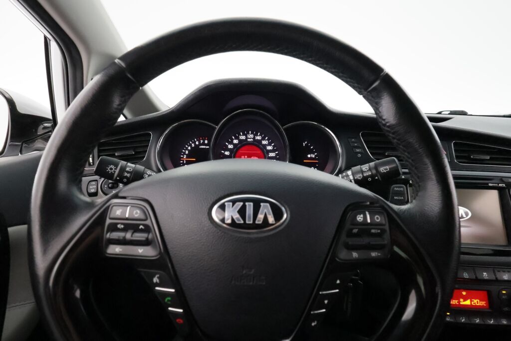 Kia Ceed 2015 Valkoinen