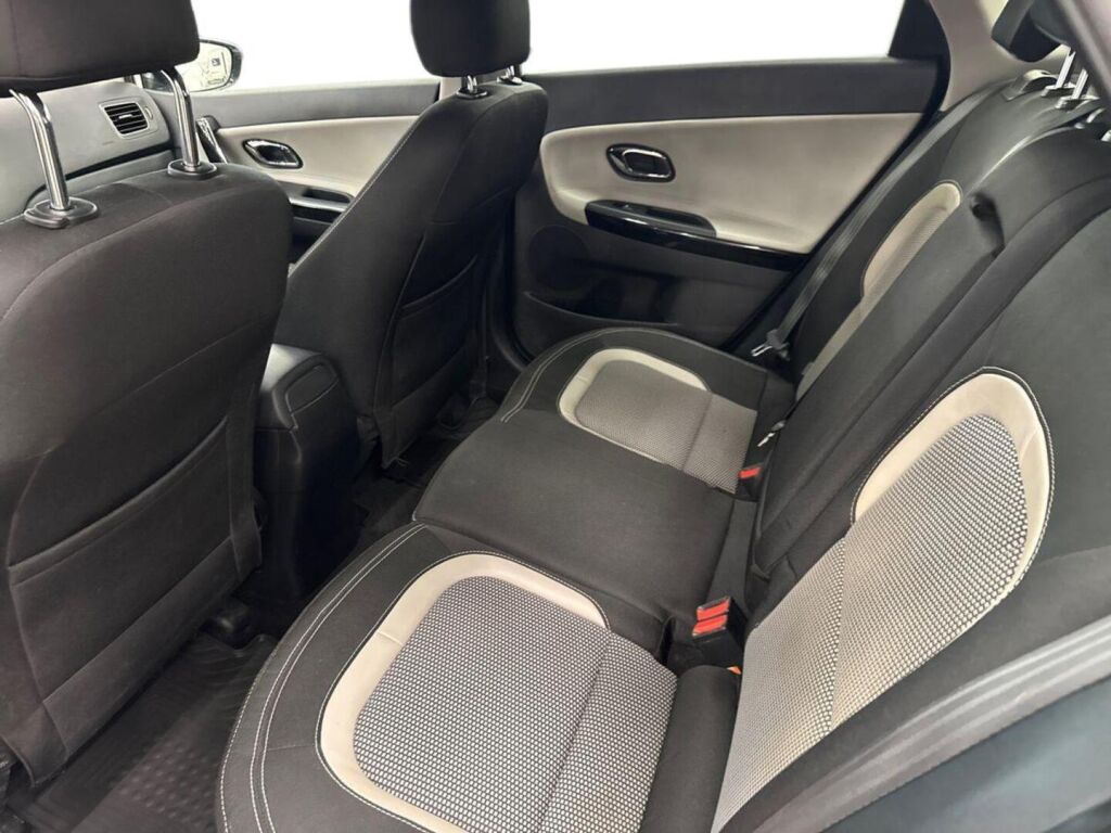 Kia Ceed 2015 Valkoinen