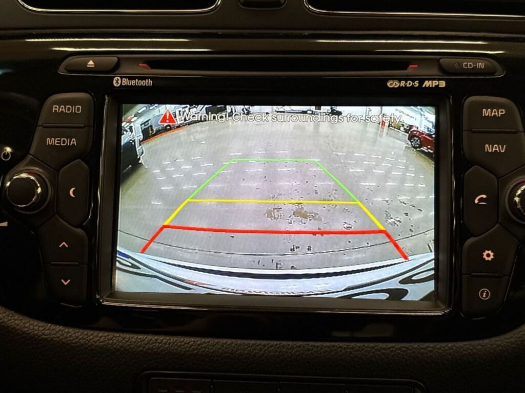 Kia Ceed 2015 Valkoinen