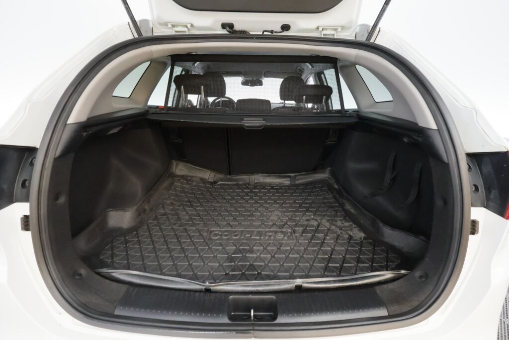 Kia Ceed 2015 Valkoinen