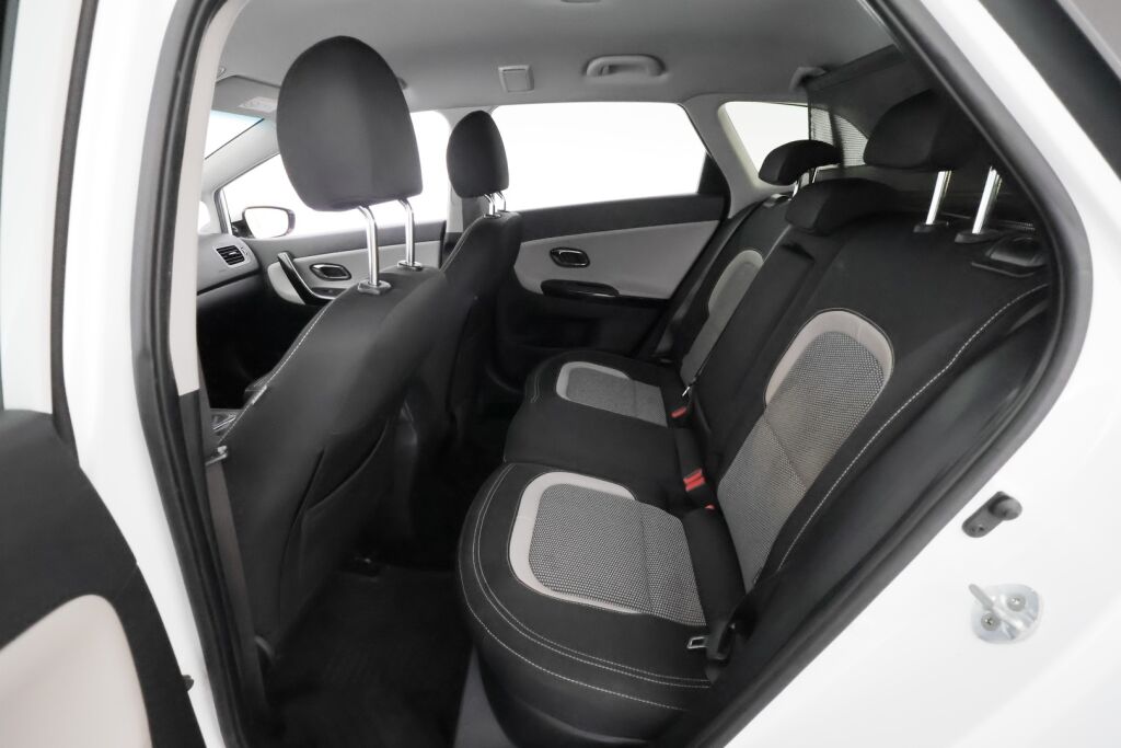 Kia Ceed 2015 Valkoinen